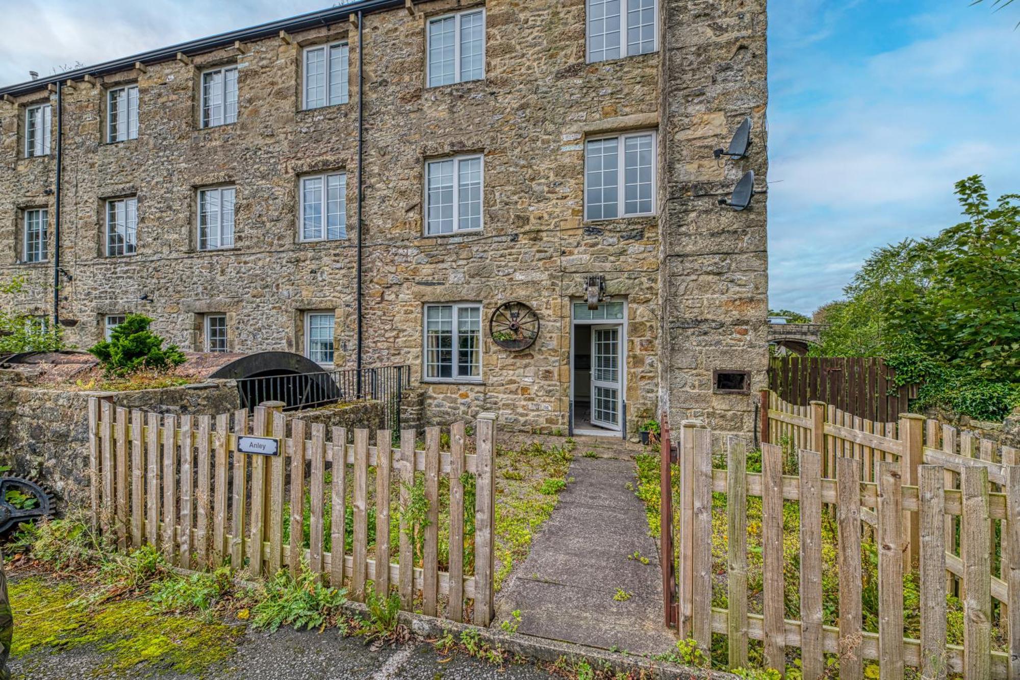 Bridge End Mill Apartments In Settle Eksteriør bilde